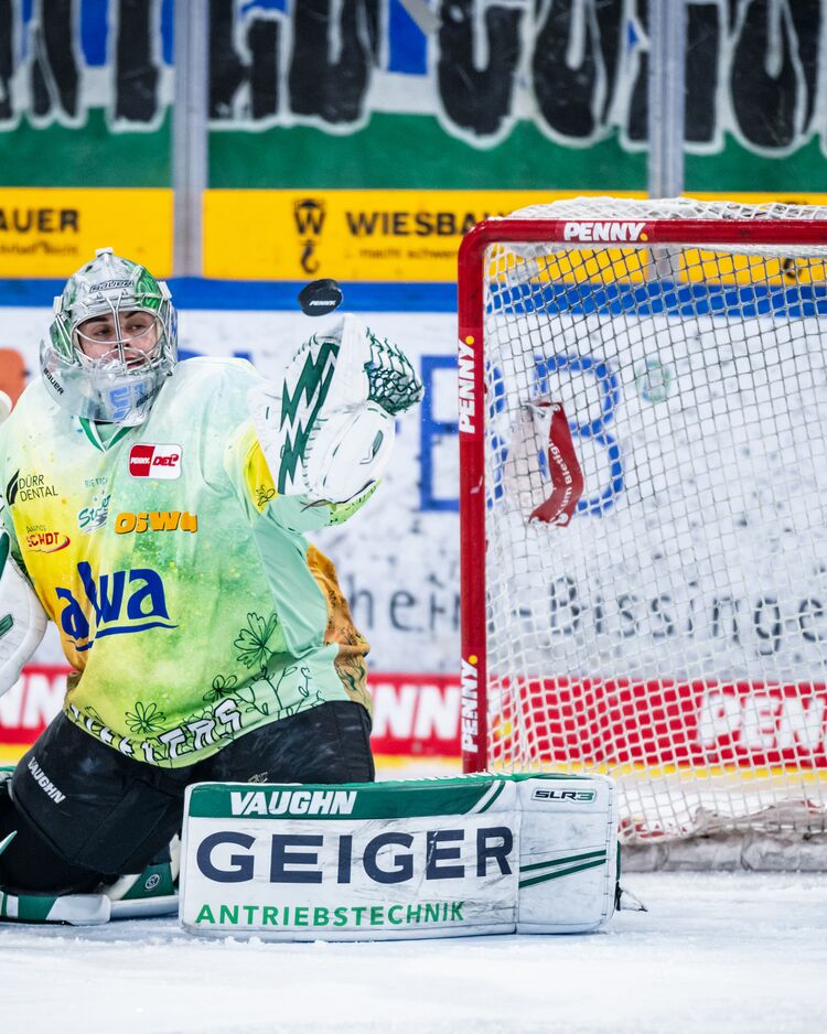 Versteigerung der „Frühlings“ – Gameworn Trikots