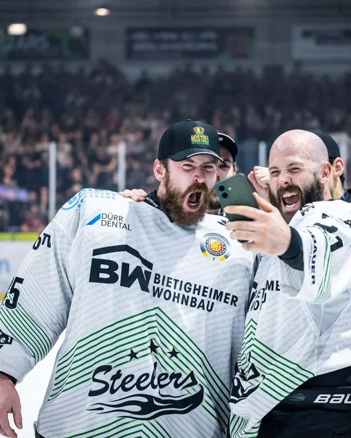 Versteigerung der weißen Meistertrikots