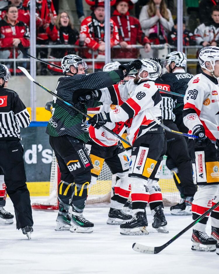 Steelers übernehmen die Serienführung