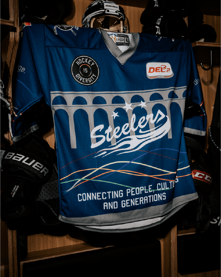 Versteigerung der Hockey is Diversity WarmUp-Trikots