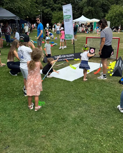 Steelers begeistern beim Kinder- und Familientag