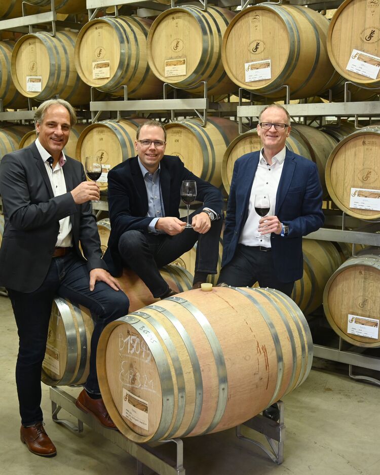 <strong>Die Felsengartenkellerei Besigheim ist beste Winzergenossenschaft Deutschlands&nbsp;</strong><strong>–&nbsp;</strong><strong>und neuer Businesspartner der Steelers!</strong>