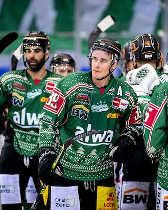 Letztes Update Weihnachtstrikots