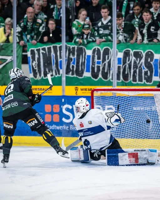 Steelers ziehen mit einem 7:3-Sieg ins Halbfinale ein