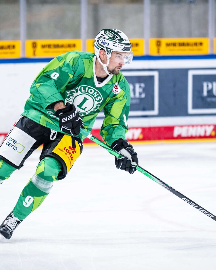 Die Trikotversteigerung für den guten Zweck geht in die zweite Runde