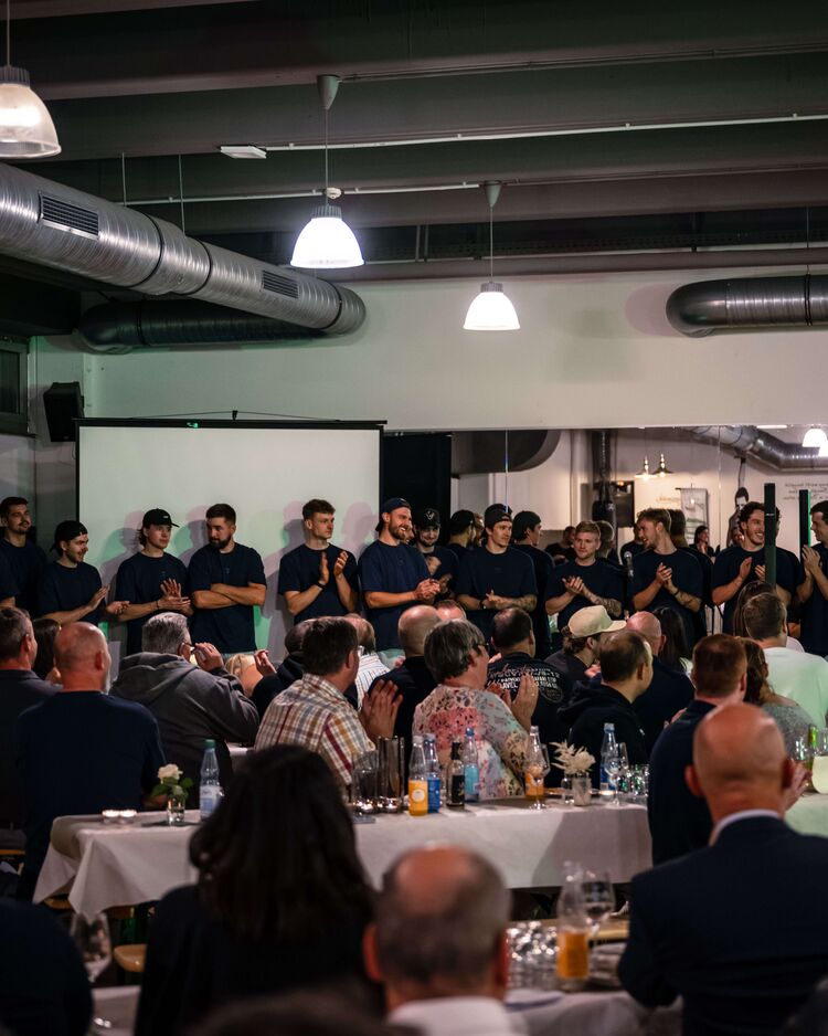 VIP-Teamvorstellung 2025 im PURE Fitness Club Tammerfeld