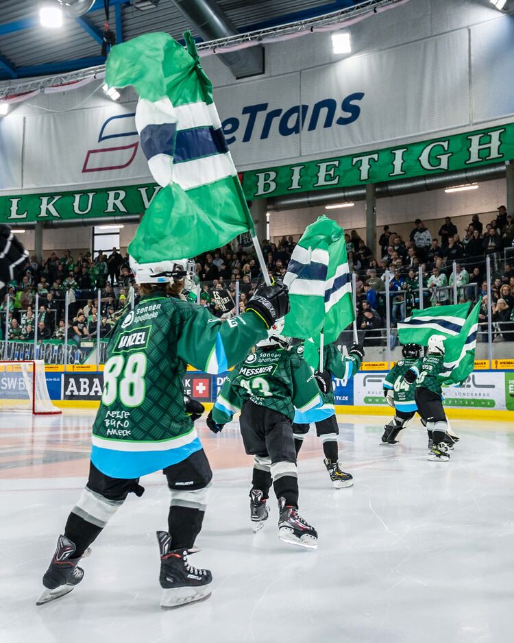 Pausenspiel der U9 beim Profispiel
