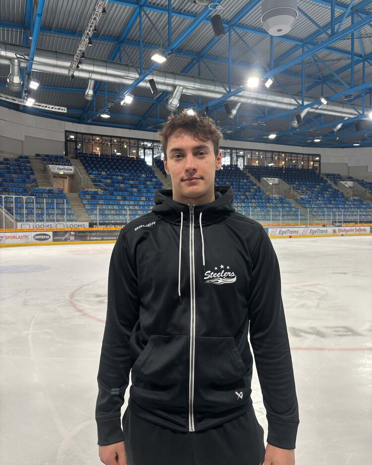 Viktor Buchner verstärkt die Steelers