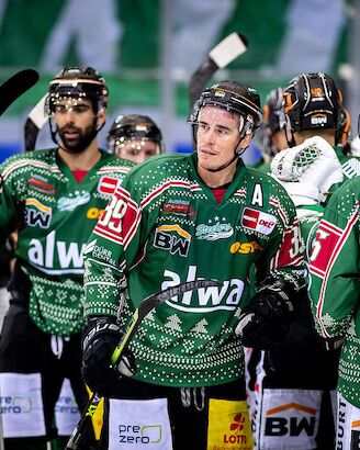 Letztes Update Weihnachtstrikots